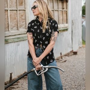 PYKNIC No Problemo Shirt